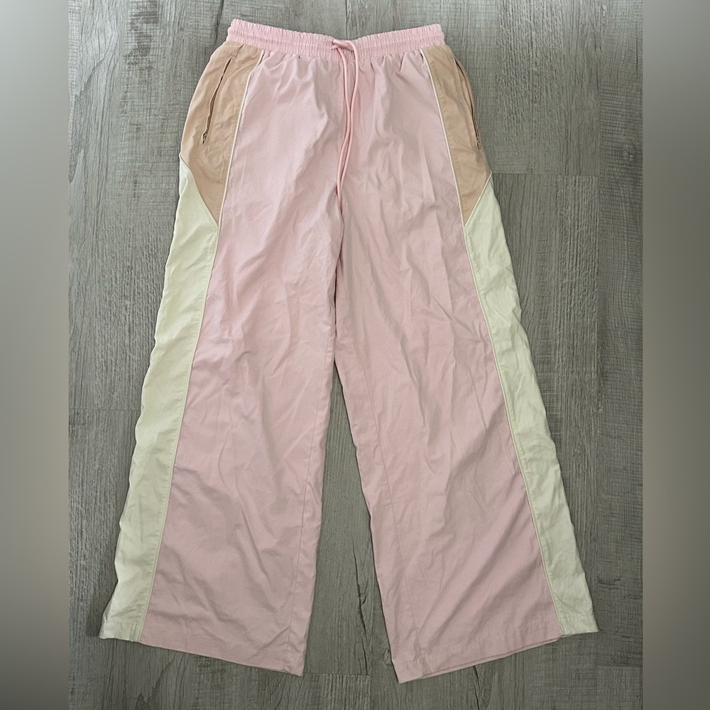 forever 21 pastel pink baggy stripped parachute pants